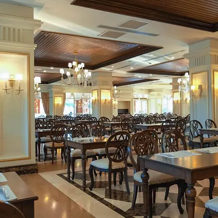 وسبا كريستال بالاس لوكشري منتجع 5*