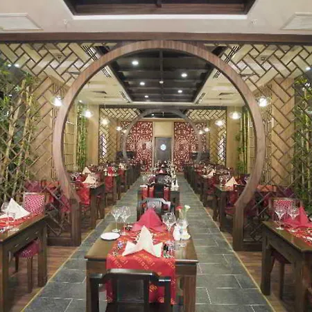 منتجع وسبا كريستال بالاس لوكشري 5*