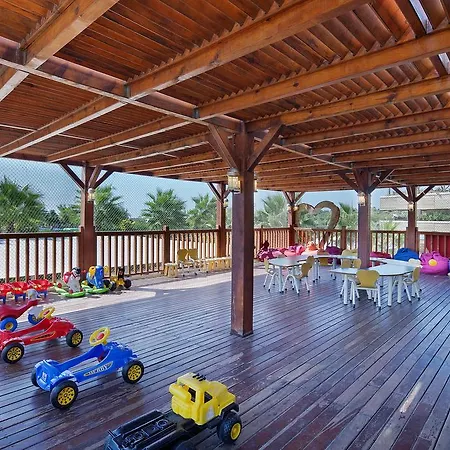 Resort Crystal Palace Luxury &